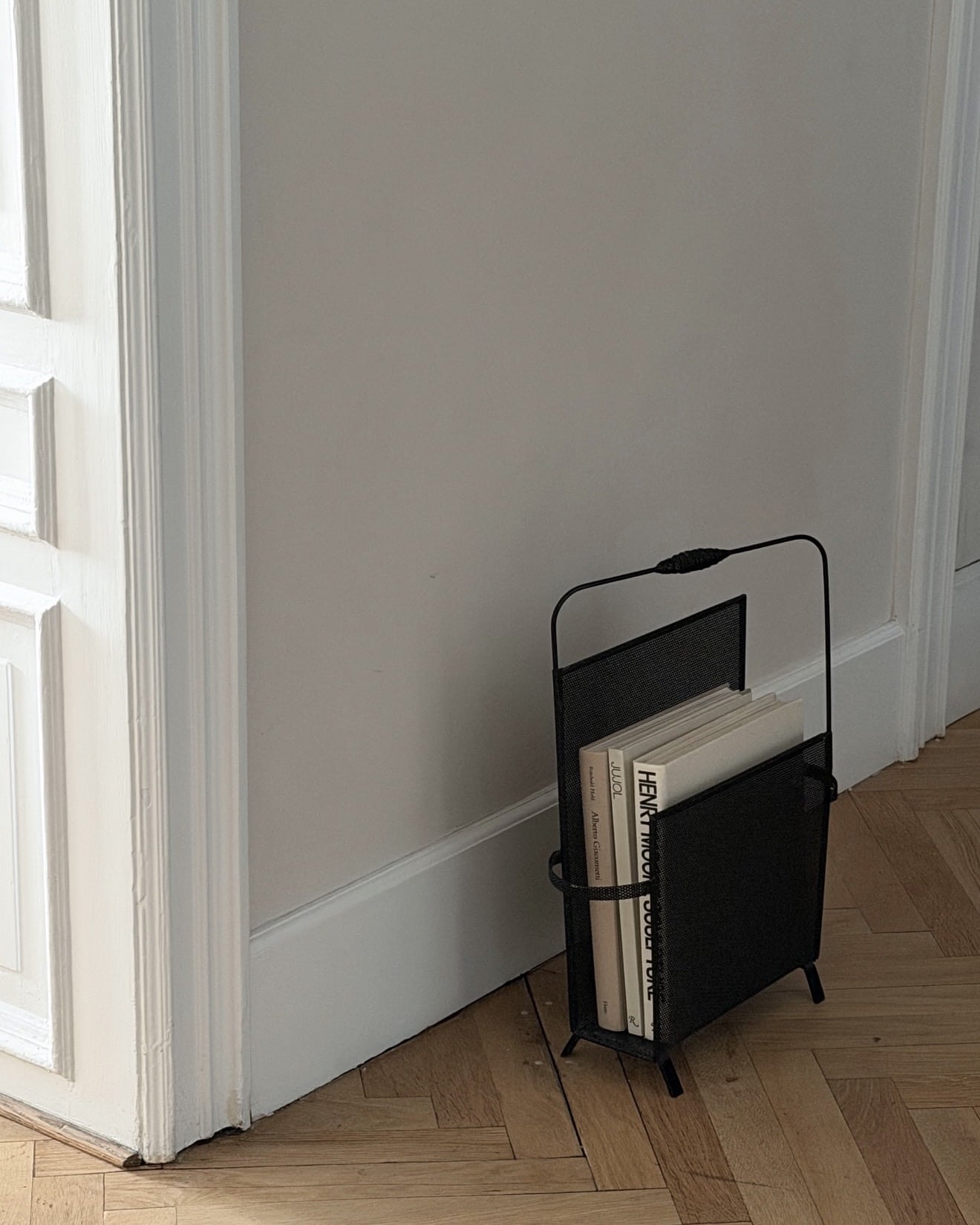 Mathieu Matégot マガジンシェルフ MATHIEU MATéGOT, MAGAZINE HOLDER - RUBY ATELIER